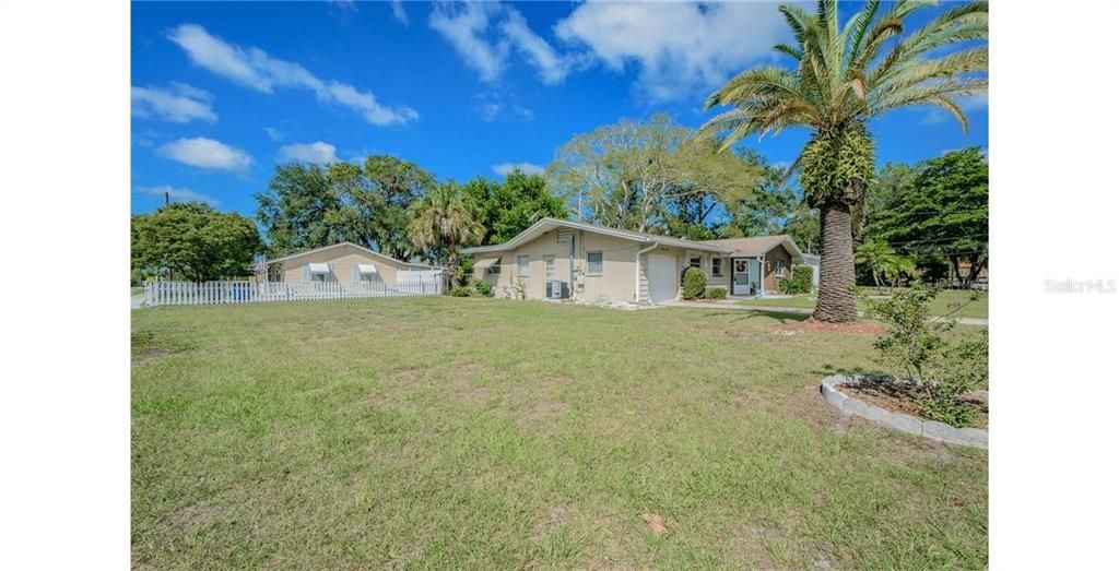 712 Canterbury Rd, Clearwater, FL 33764
