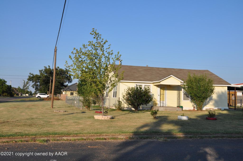 401 S Swift St, White Deer, TX 79097