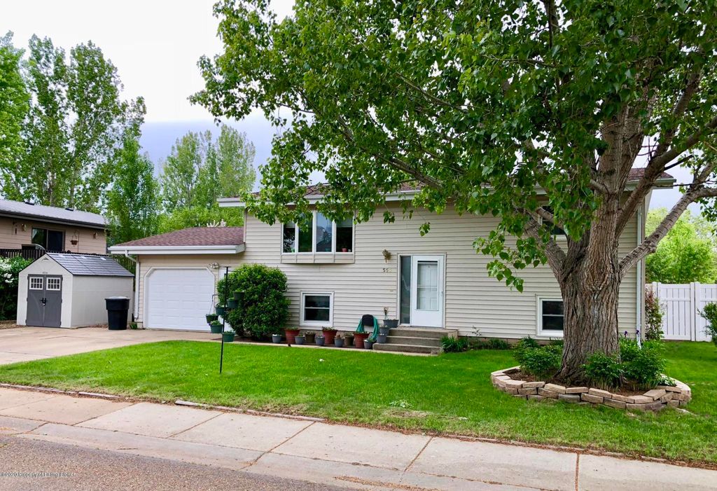 553 8th St E, Dickinson, ND 58601 Trulia