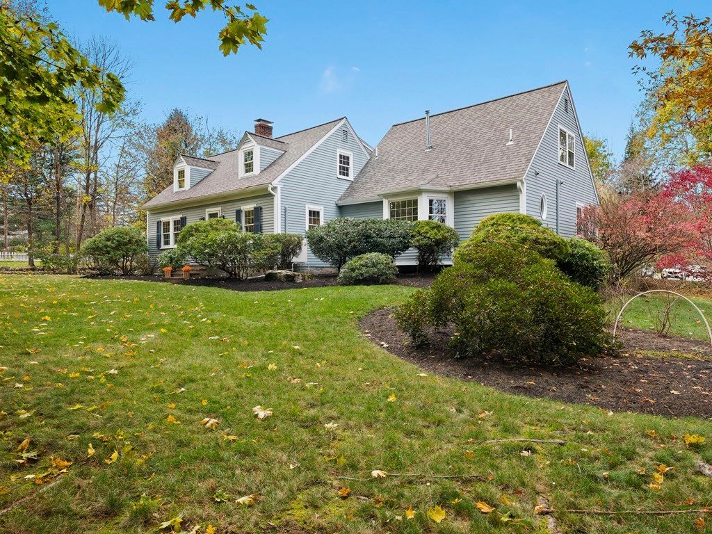 26 Concord Rd, Acton, MA 01720