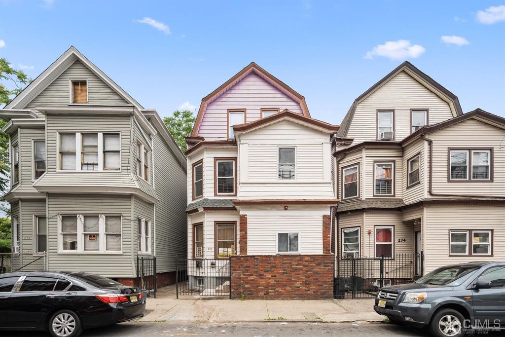 276 Carroll St, Paterson, NJ 07501