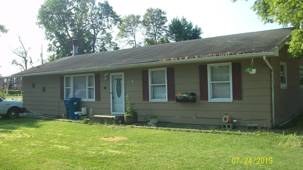 102 N Madison St, Watseka, IL 60970 Trulia