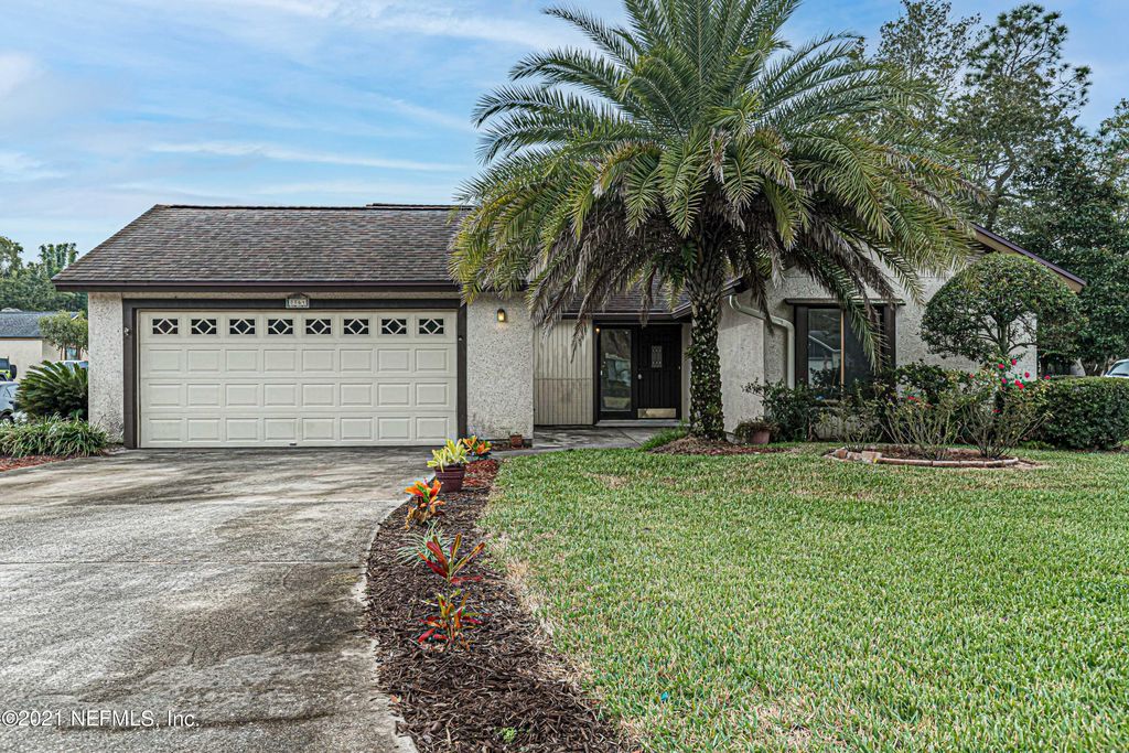 8864 Belle Rive Blvd, Jacksonville, FL 32256