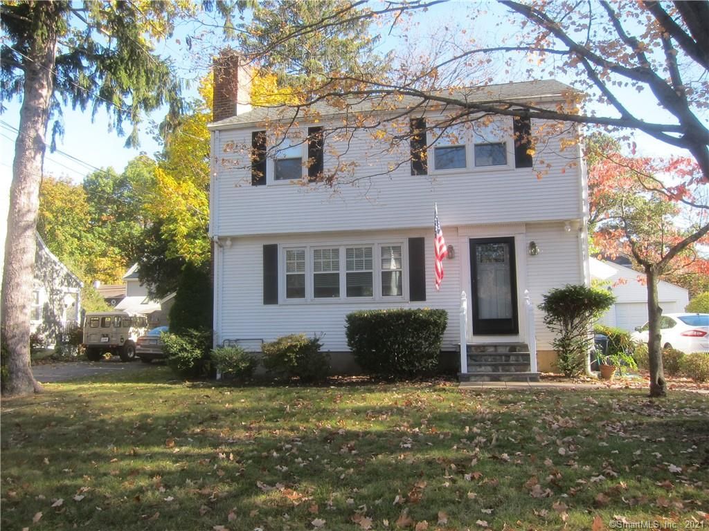 60 New St, Fairfield, CT 06825