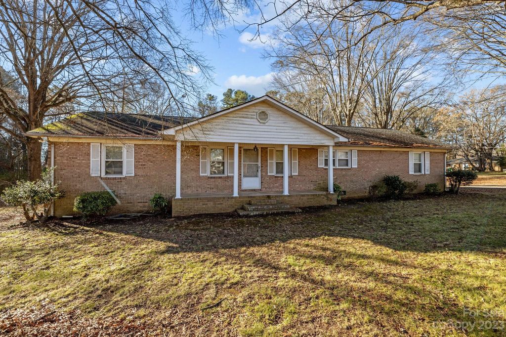 616 Lynn Rd, Oakboro, NC 28129 See Est. Value, Schools & More