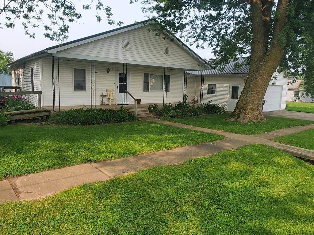 401 E  Jackson St, Lancaster, MO 63548