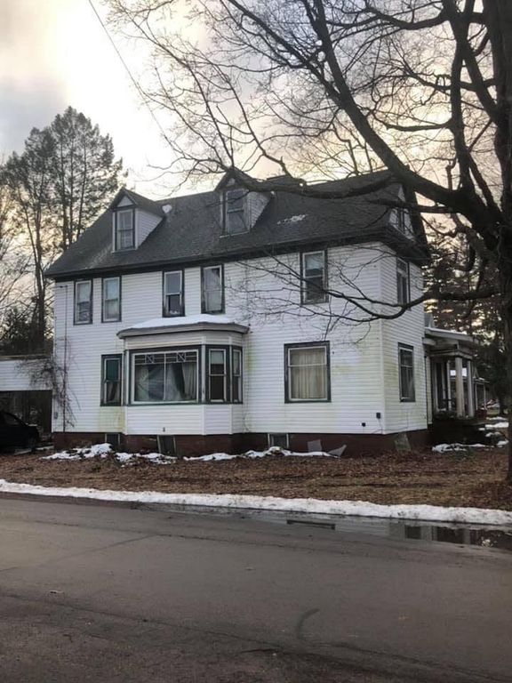 416 E Honeoye St, Shinglehouse, PA 16748