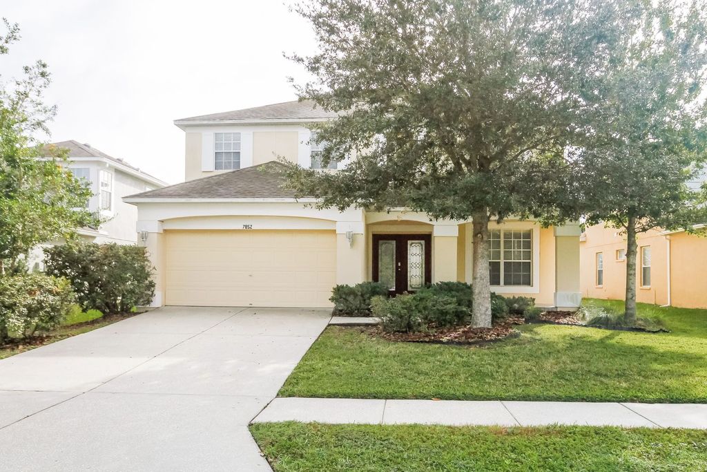 7852 Atwood Dr, Zephyrhills, FL - 4 Bed, 2 Bath Single-Family Home - 34