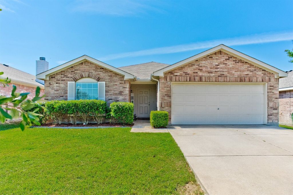 4312 Tranquility Dr, Fort Worth, TX 76244