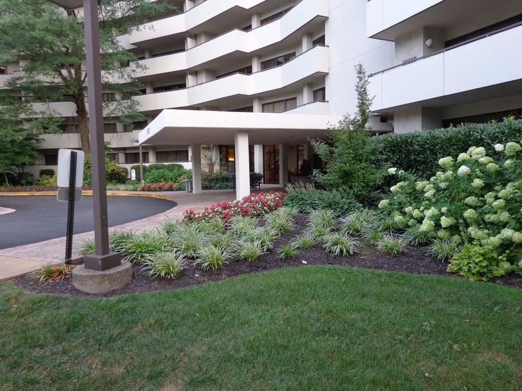 5300 Columbia Pike #T2, Arlington, VA 22204