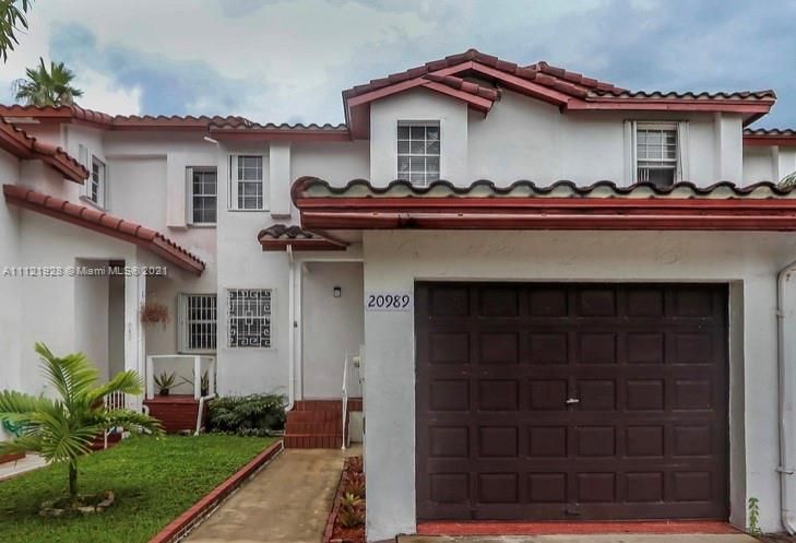 20989 SW 84th Ct, Miami, FL 33189