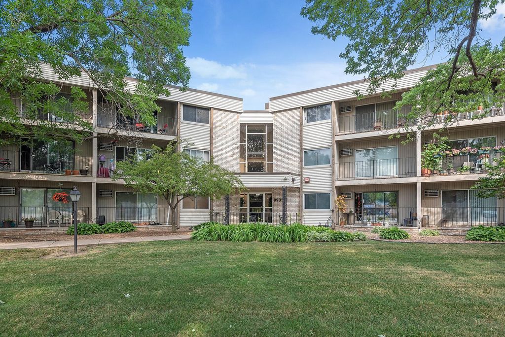 8935 Old Cedar Ave S 302, Bloomington, MN 55425 Trulia