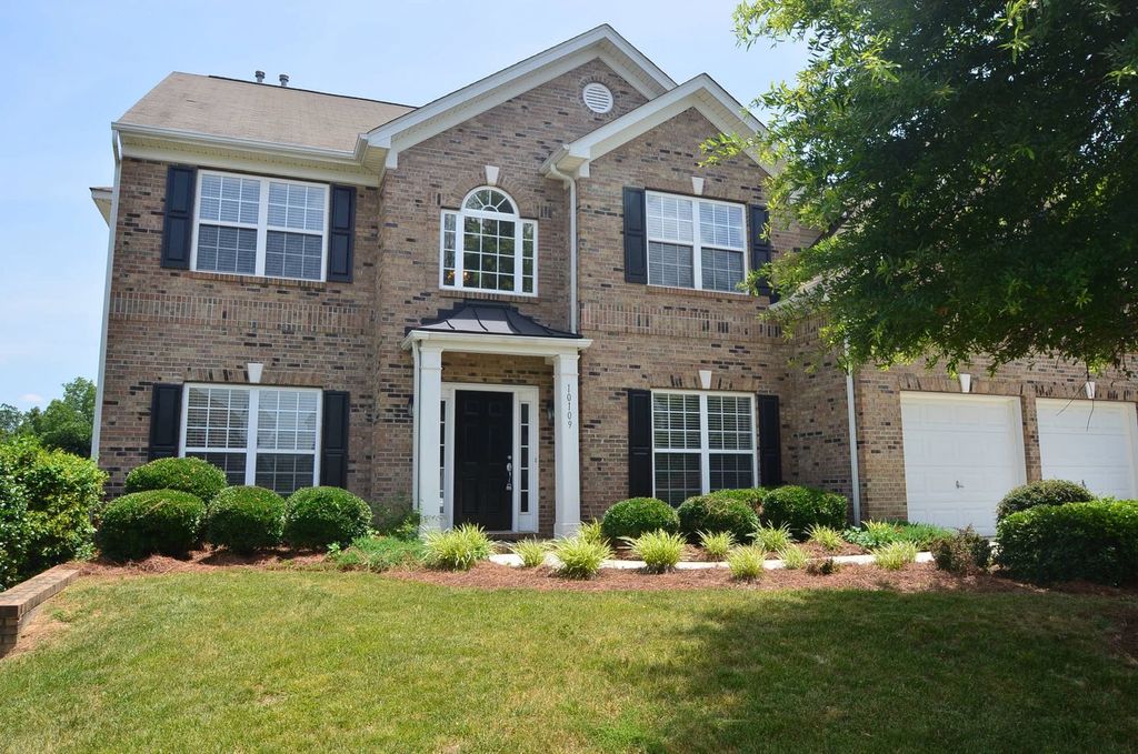 10109 Glenburn Ln, Charlotte, NC 28278