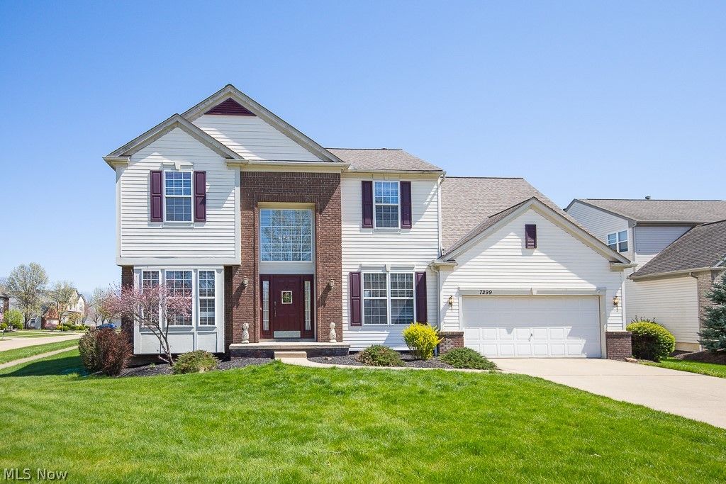 7299 Laurel Ct, Olmsted Township, OH 44138