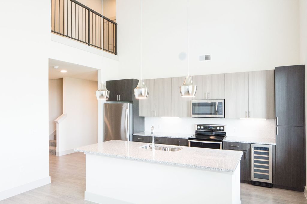 2101 W Rosedale St, Fort Worth, TX 76104