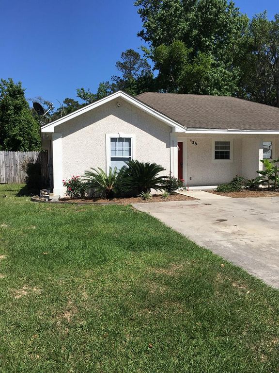 138 Leeswood Cir, Brunswick, GA 3 Bed, 2 Bath Single 138 Leeswood Cir, Brunswick, GA 3 Bed, 2 Bath Single