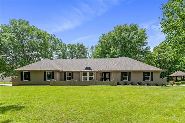 1601 nw fawn ct blue springs, mo 64015