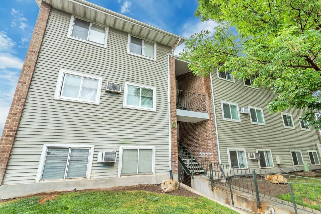 1557 W 200 S #A301, Salt Lake City, UT 84104