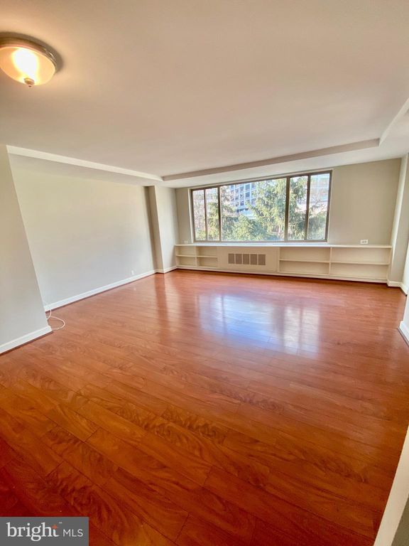 1121 Arlington Blvd #430, Arlington, VA 22209