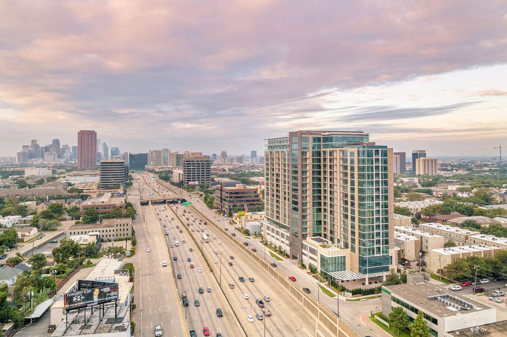 3031 Oliver St, Dallas, TX 75205