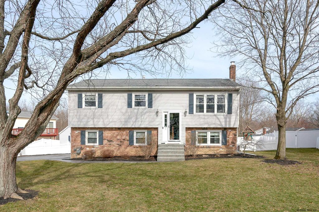 5 Danbury Ct, Voorheesville, NY 12186 Trulia