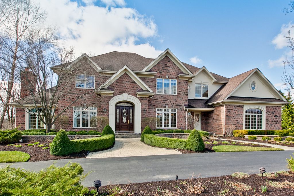 21741 N Tall Oaks Dr, Kildeer, IL 5 Bed, 7 Bath SingleFamily Home