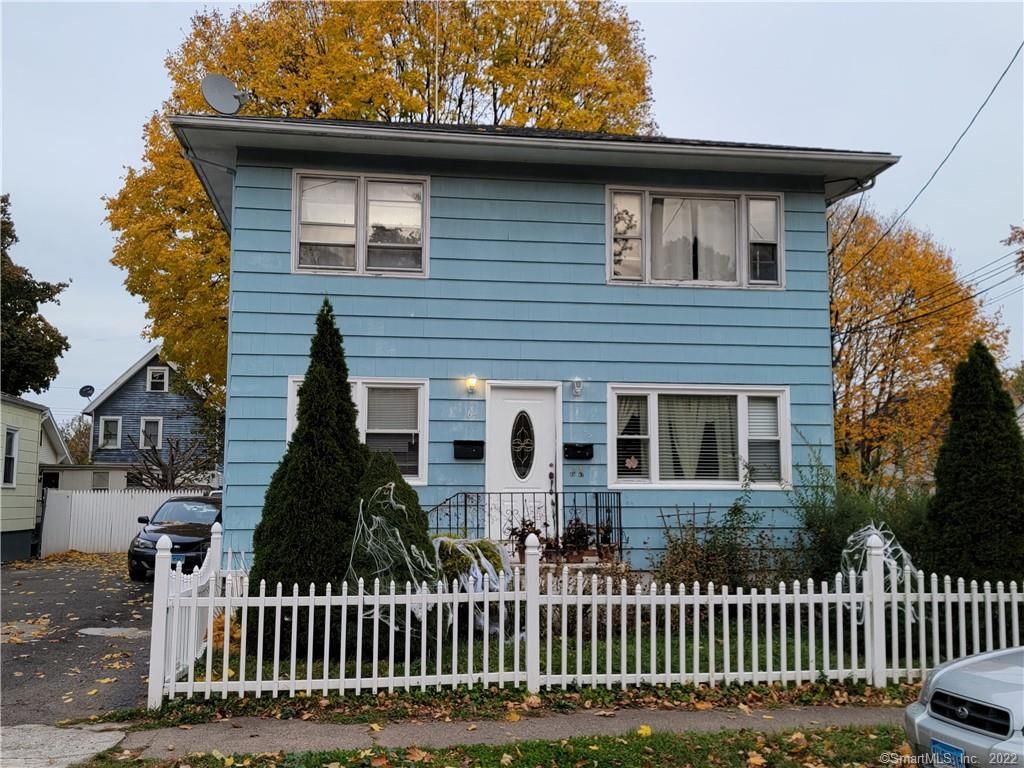 67 Lee St, West Haven, CT 06516
