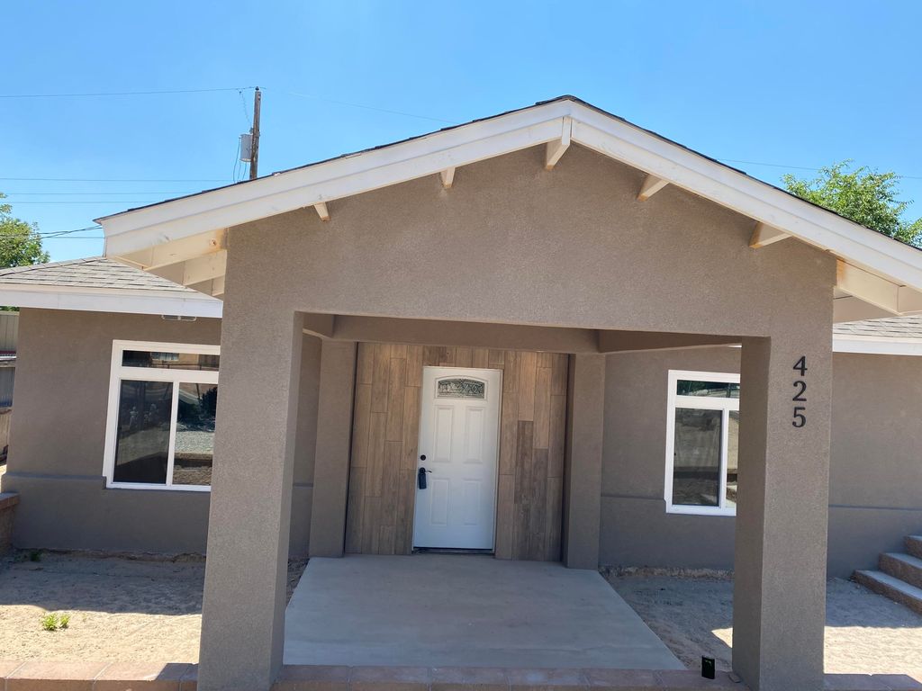425 60th St NW, Albuquerque, NM 87105
