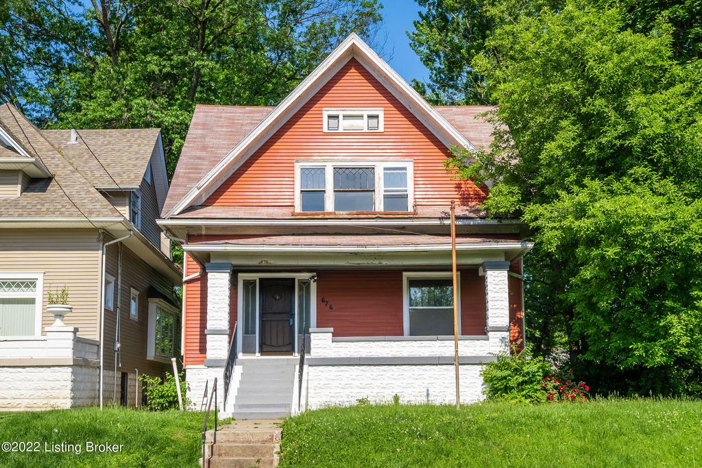 676 Cecil Ave, Louisville, KY 40211