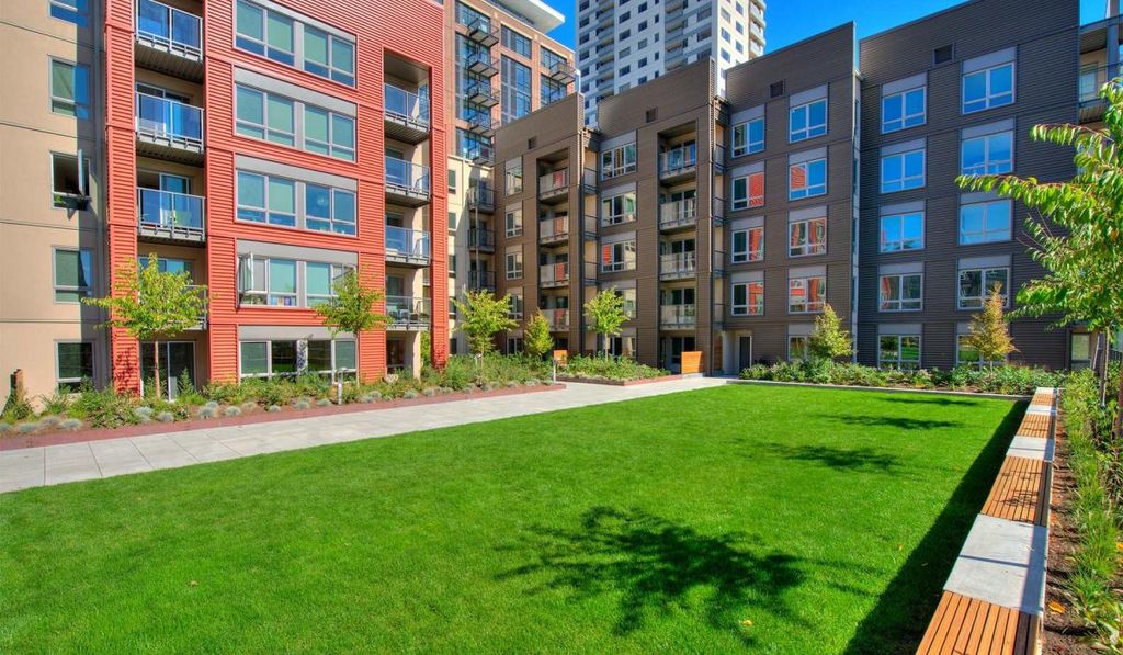 2900 1st Ave, Seattle, WA 98121