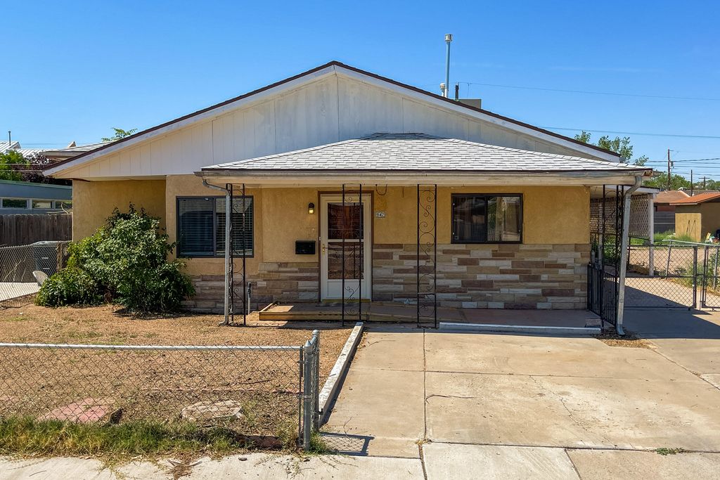 942 Alta Monte Ave NW, Albuquerque, NM 87107