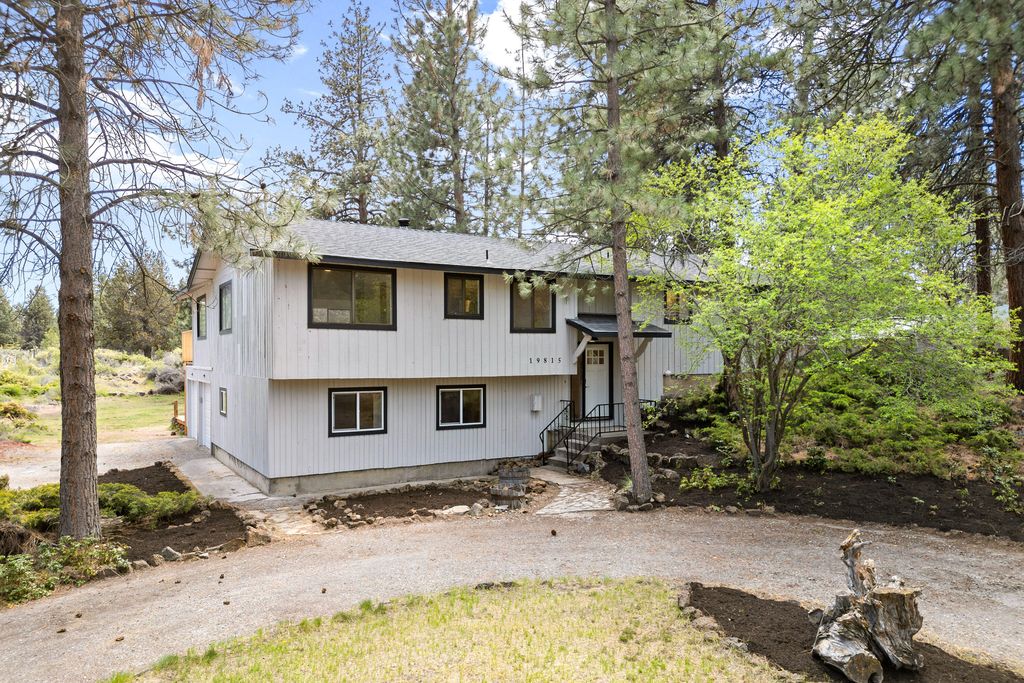 19815 Nugget Ave, Bend, OR 97702