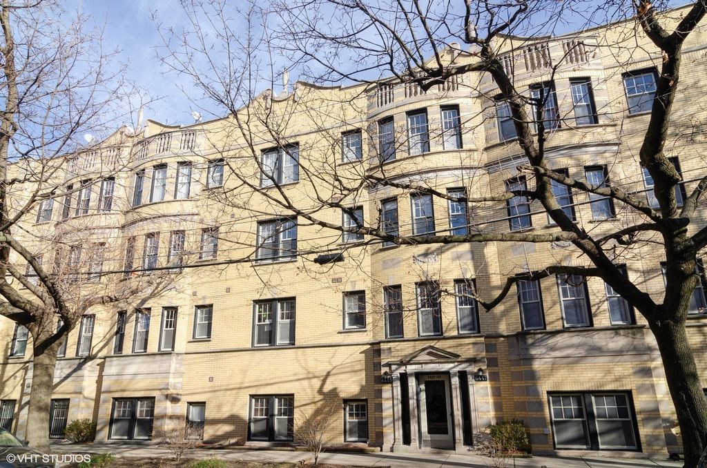 6449 N Seeley Ave #1, Chicago, IL 60645