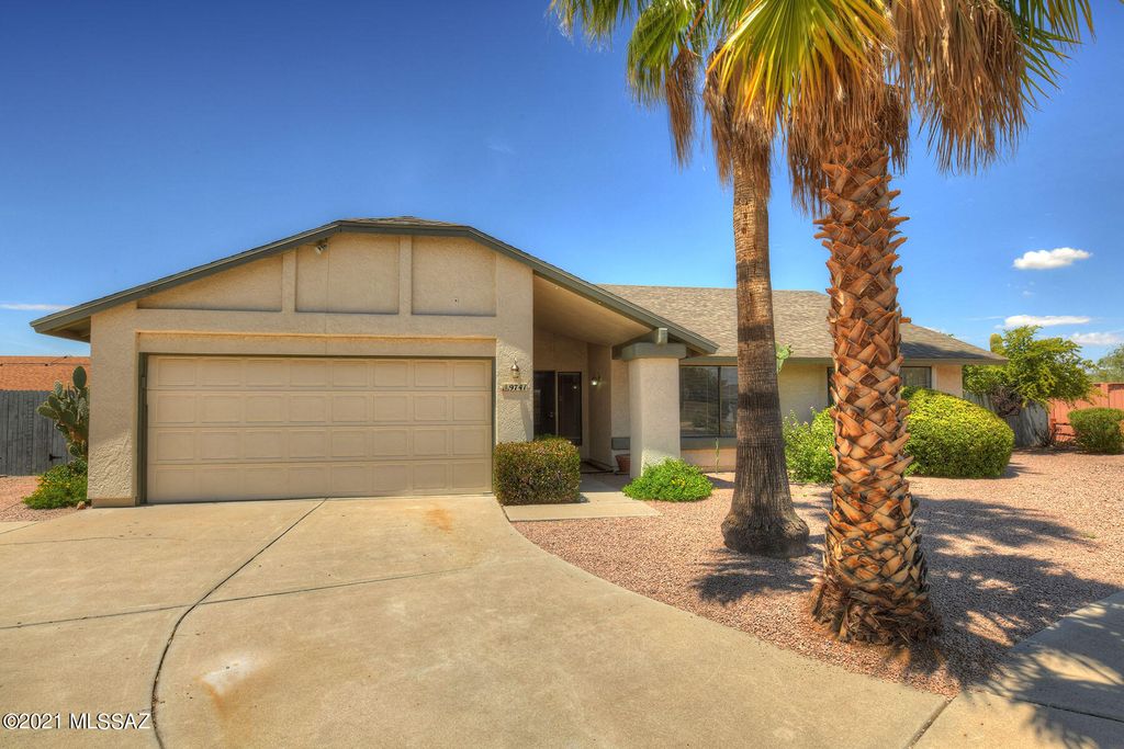 9741 N Clela Pl, Oro Valley, AZ 85737