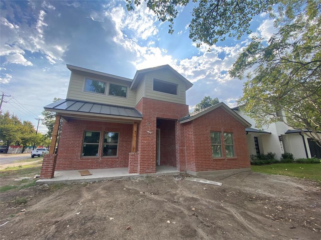 2901 Livingston Ave, Fort Worth, TX 76110