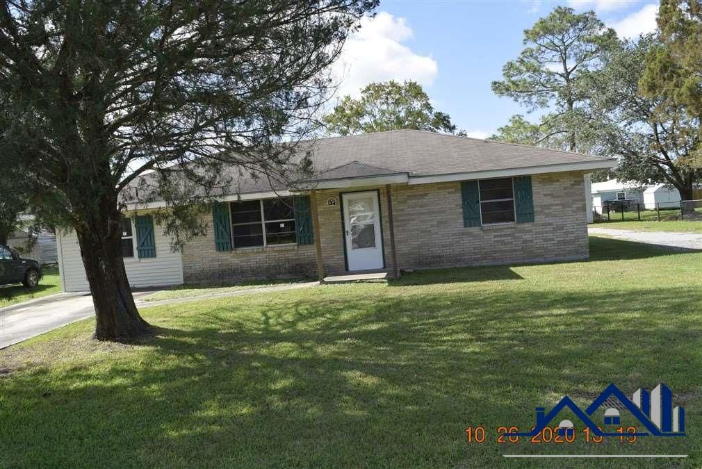 134 S Leon Dr, Gheens, LA 70355 3 Bed, 1 Bath SingleFamily Home