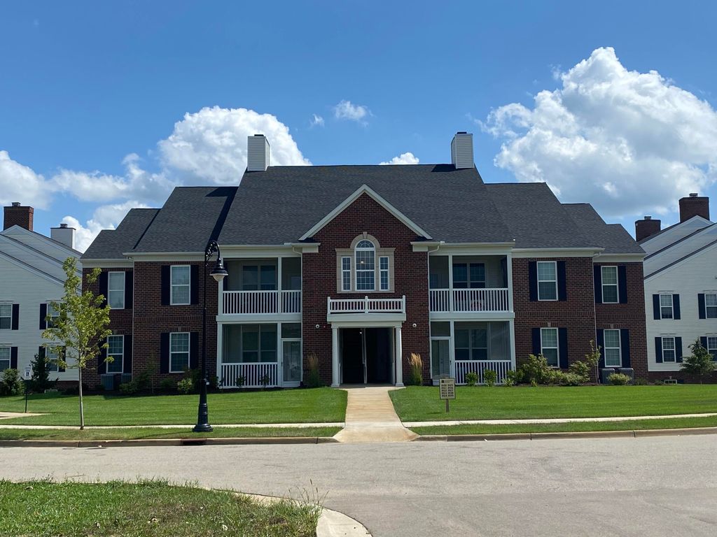 1926 Coventry Cir, Jackson, MI 49201
