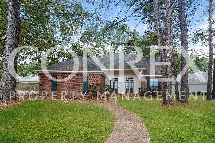 421 Violet Dr, Madison, MS 39110