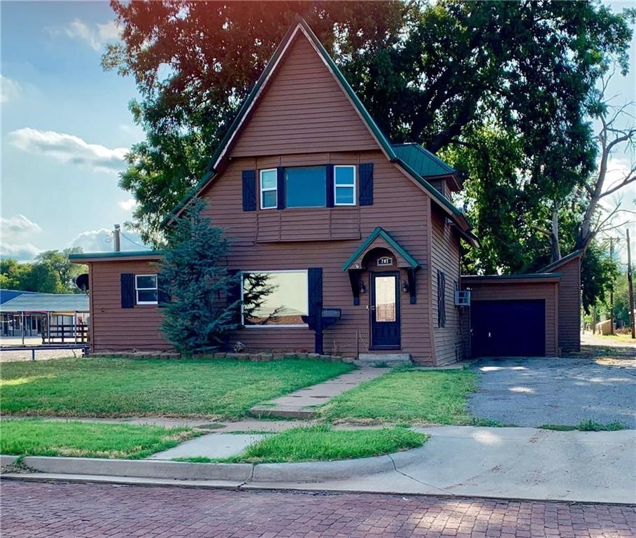 207 N Watkins Ave, Elk City, OK 73644 MLS 1074344 Trulia