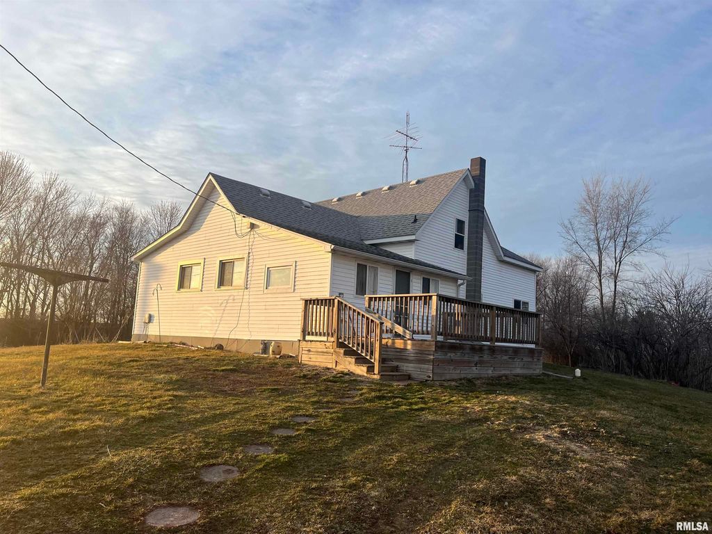 8235 E 650th St, Colchester, IL 62326 Trulia