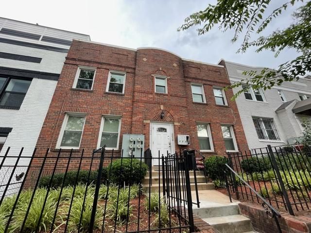 1234 Queen St NE #1, Washington, DC 20002