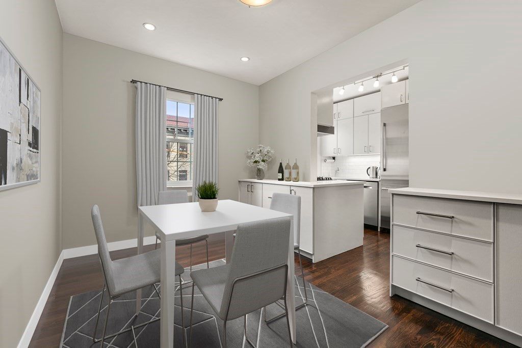 36 Browne St #3, Brookline, MA 02446