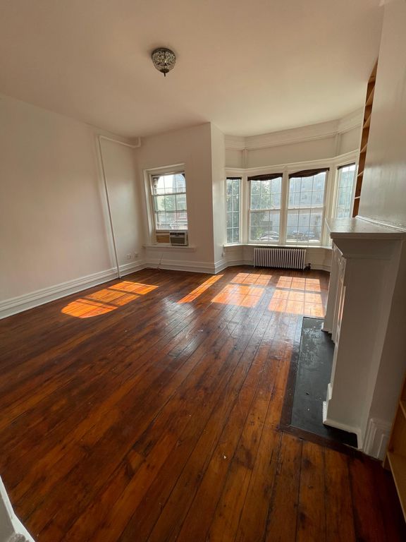 132 Broadway #2, Newark, NJ 07104