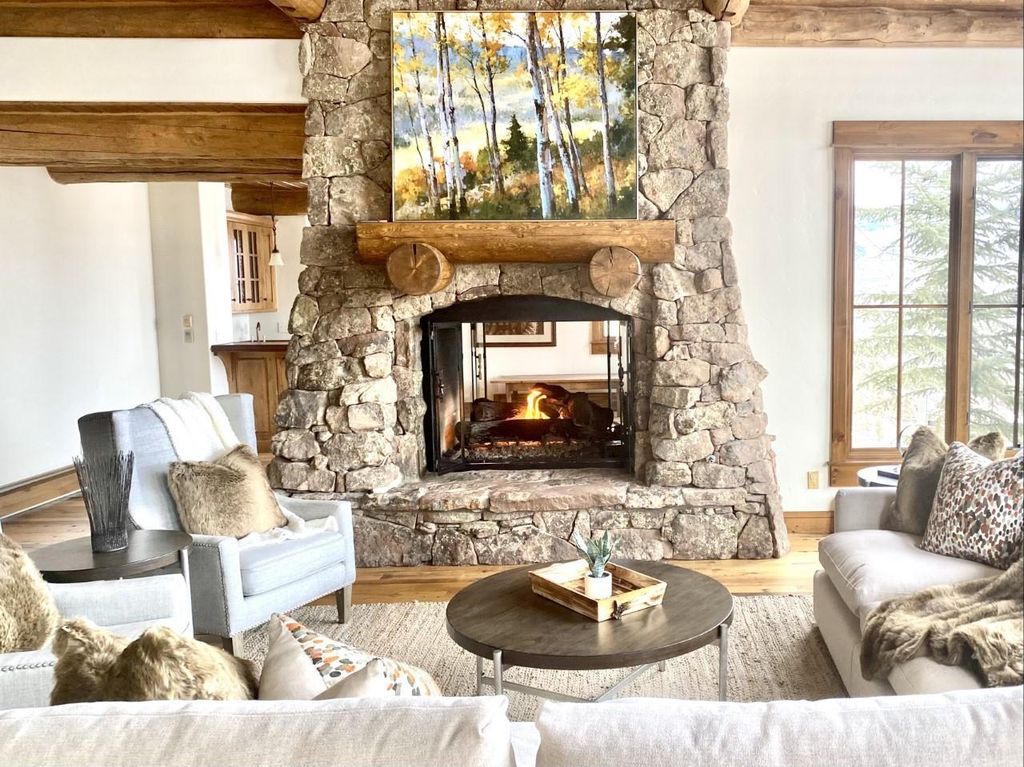 1026 Bachelor Rdg, Beaver Creek, CO 81620