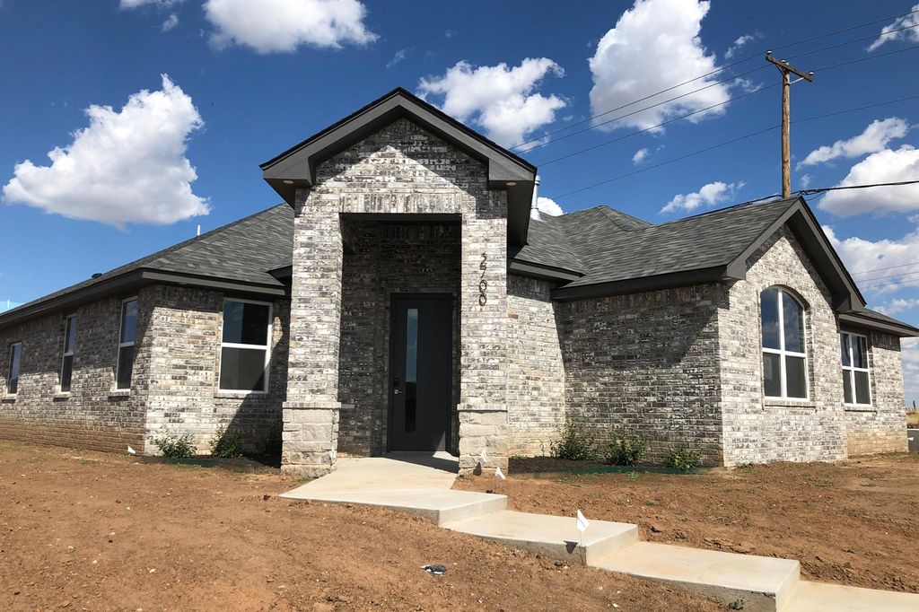 2700 Knoll Dr, Amarillo, TX 79118