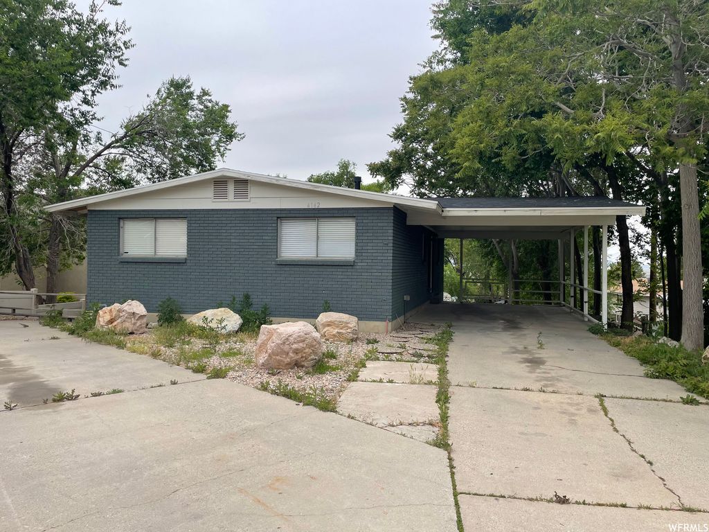 4142 S 825 W, Bountiful, UT 84010