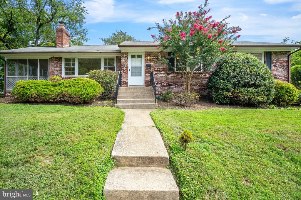 19 W Argyle St, Rockville, MD 20850