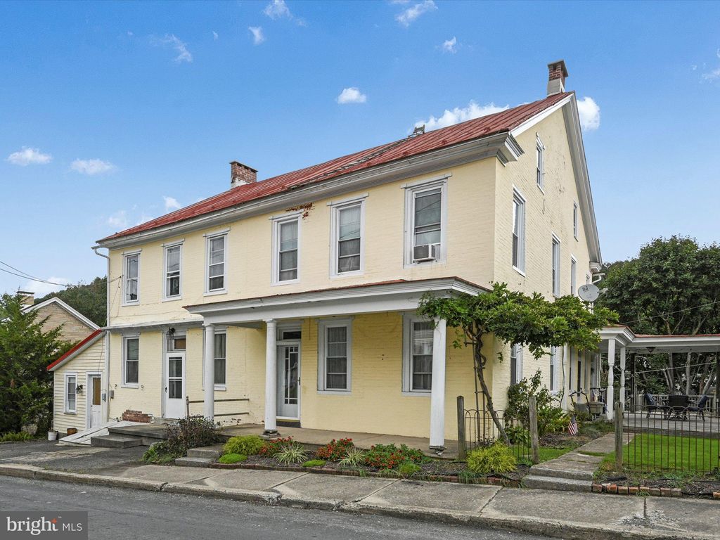 203 Main St #205, Schuylkill Haven, PA 17972