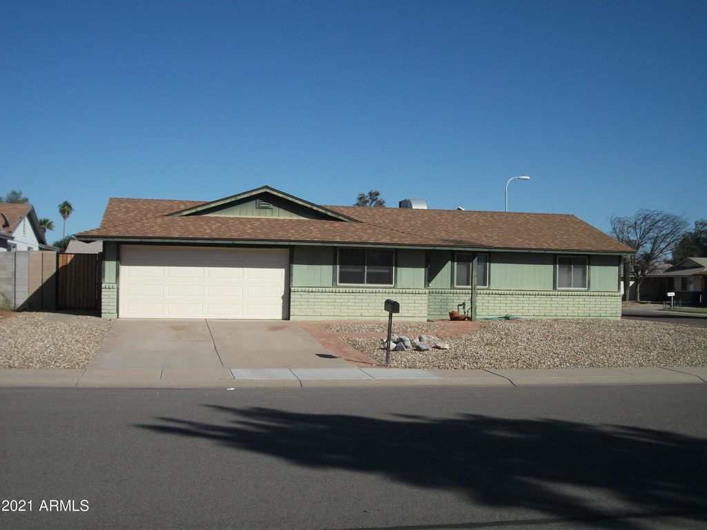 2011 N Central Dr, Chandler, AZ 85224