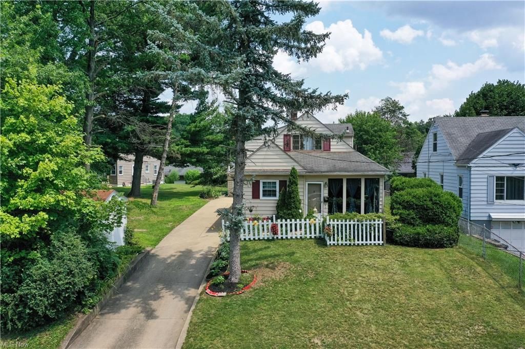1299 Oakland Ave, Akron, OH 44310